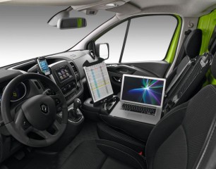 Novo-Renault-Trafic 2014_interior_fleetmagazine